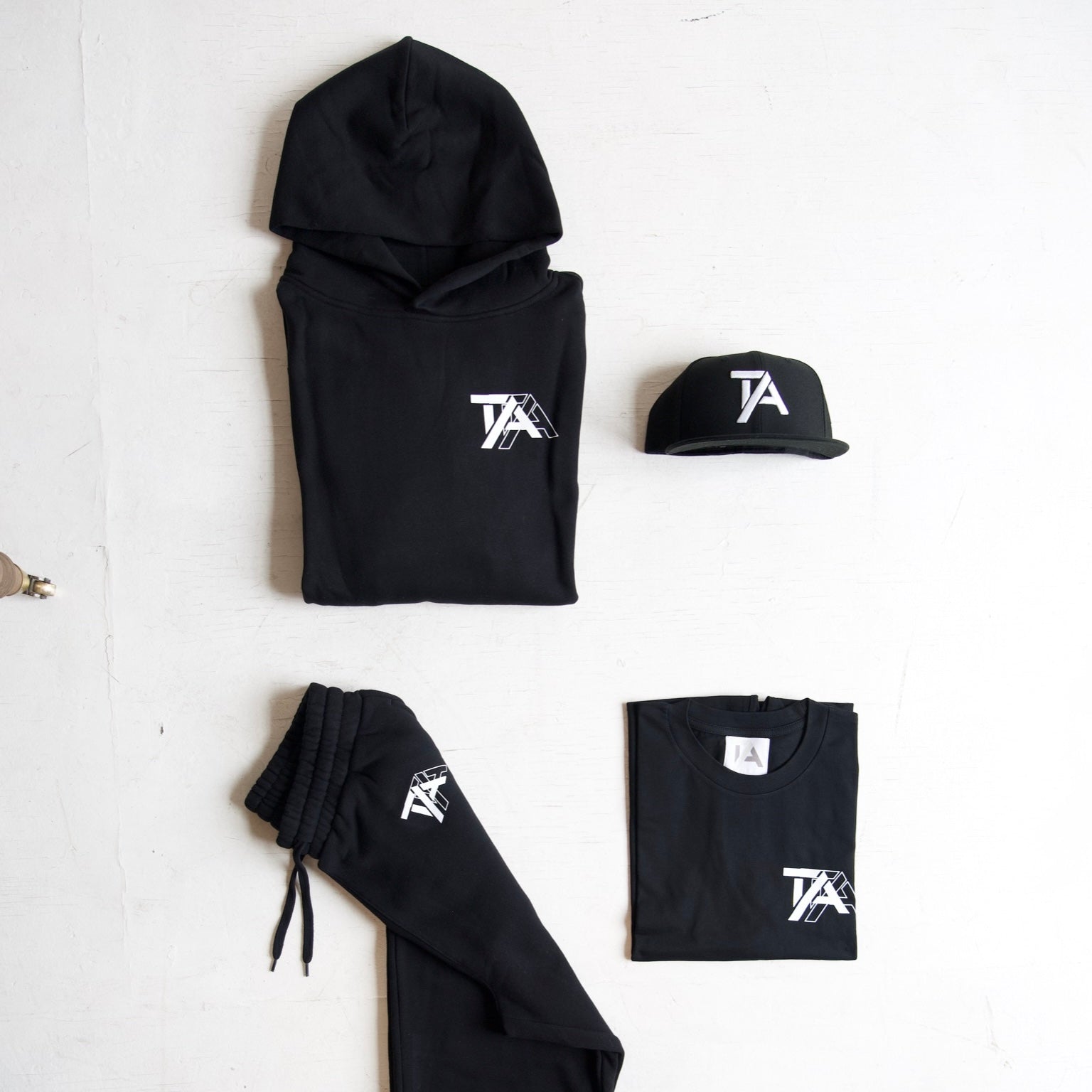 TA7 - Classic Logo (Hoodie)